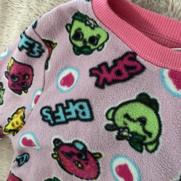Girls Shopkins Pjs - Picture 5 of 6